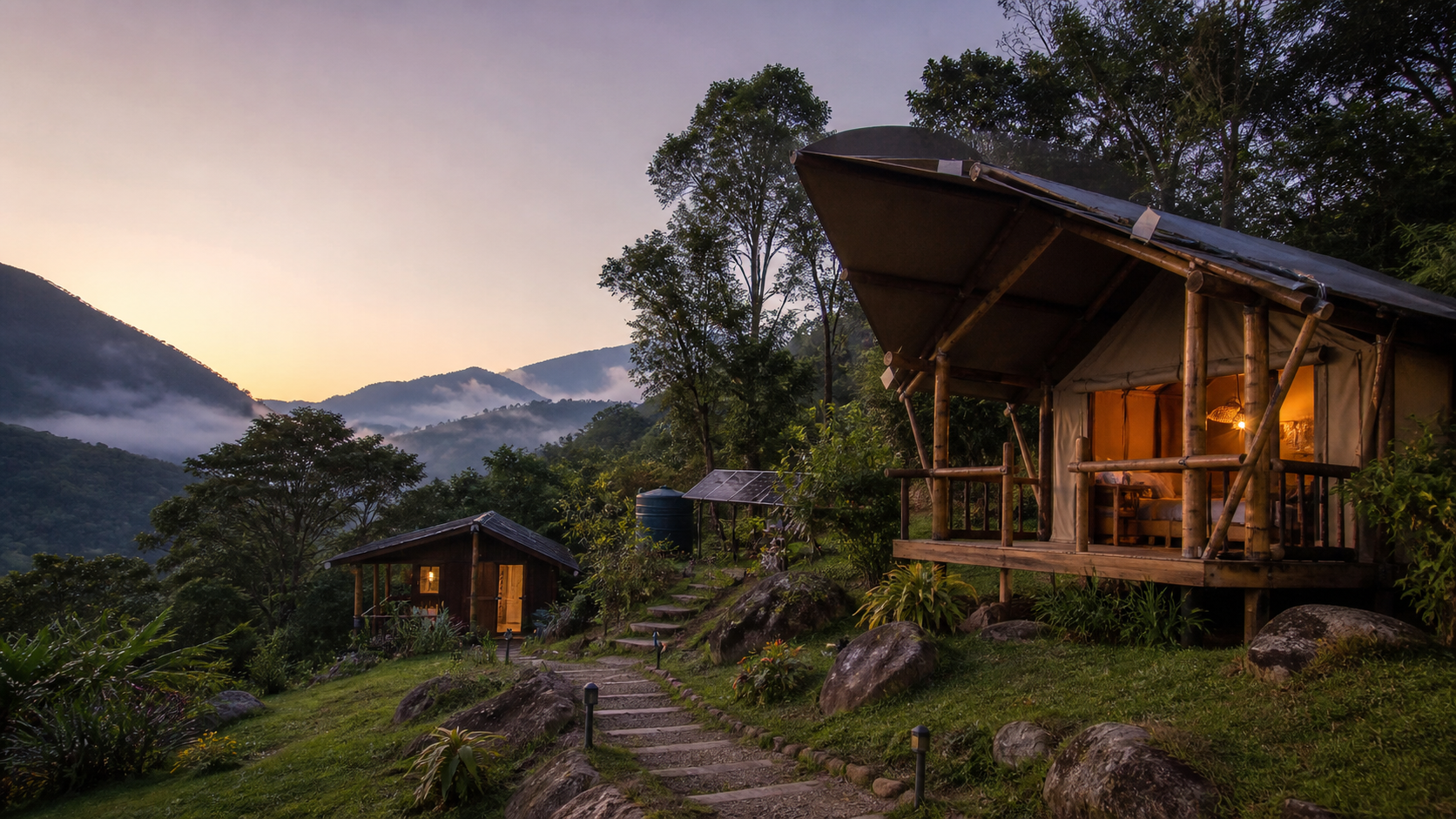 Hospedagem de glamping integrada a uma paisagem montanhosa brasileira